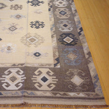 Load image into Gallery viewer, Hand-Woven Reversible  Handmade Kilim Wool Rug (Size 9.1 x 12.1) Cwral-5832