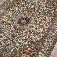 Load image into Gallery viewer, Hand-Knotted Kashmiri Silk Traditional Design Handmade Rug (Size 2.7 X 4.0) Cwral-11136
