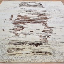 Load image into Gallery viewer, Hand-Knotted Modern Lori Contemporary Design Handmade Rug (Size 5.5 X 8.1) Cwral-11169