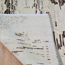 Load image into Gallery viewer, Hand-Knotted Modern Lori Contemporary Design Handmade Rug (Size 5.5 X 8.1) Cwral-11169
