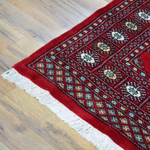 Load image into Gallery viewer, Hand-Knotted Traditional Jaldar/Bokhara Design Handmade Rug (Size 5.1 X 7.2) Cwral-11172