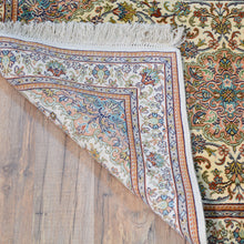 Load image into Gallery viewer, Hand-Knotted Kashmiri Silk Traditional Design Handmade Rug (Size 2.1 X 3.2) Cwral-11199