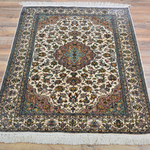 Load image into Gallery viewer, Hand-Knotted Kashmiri Silk Traditional Design Handmade Rug (Size 2.8 X 4.1) Cwral-11208
