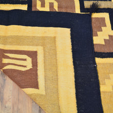 Load image into Gallery viewer, Hand-Woven Tribal Southwestern Design Handmade Kilim Rug (Size 6.0 X 8.10) Cwral-11220