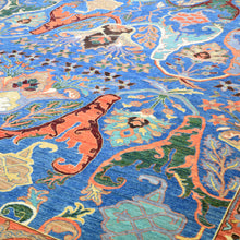 Load image into Gallery viewer, Hand-Knotted Chobi Traditional Design Oriental Handmade Rug (Size 10.0 X 13.7) Cwral-11712