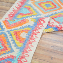 Load image into Gallery viewer, Flatweave Reversible Kilim Handmade Wool Rug (Size 2.6 X 8.0) Cwral-10869