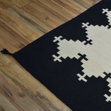 Load image into Gallery viewer, Hand-Woven Reversible Southwestern Design Handmade Wool Rug (Size 10.2 X 14.0) Cwral-10293