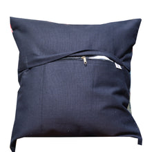 Load image into Gallery viewer, 18 x 18 Southwestern Design Chain Stitch Wool Pillow Cover Cwpal-10015