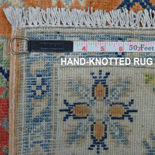 Load image into Gallery viewer, Hand-Knotted Handmade Geometric Design Wool Rug (Size 4.0 X 5.4) Cwral-7455