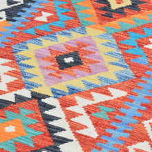 Load image into Gallery viewer, Hand-Woven Reversible Momana Kilim Handmade Wool Rug (Size 2.6 X 16.1) Cwral-10098