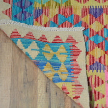 Load image into Gallery viewer, Hand-Woven Reversible Momana Kilim Handmade Wool Rug (Size 2.3 X 6.4) Cwral-10101