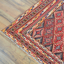 Load image into Gallery viewer, Multi-Weave Tribal Mashwani Sumak Handmade Geometric Design Rug (Size 2.10 X 4.0) Cwral-10116