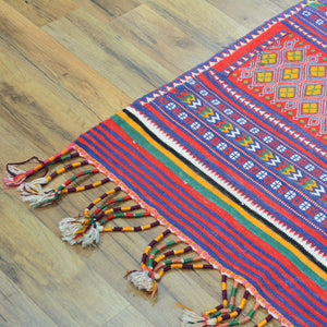 Hand-Woven Moroccan Tribal Sumak Oriental Handmade Wool Rug (Size 3.11 X 7.10) Cwral-10125