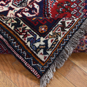 Hand-Knotted Vintage Persian Shiraz Oriental Handmade Wool Rug (Size 3.8 X 5.4) Cwral-10440