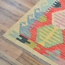 Load image into Gallery viewer, Hand-Woven Reversible Momana Kilim Handmade Wool Rug (Size 2.8 X 7.11) Cwral-10707