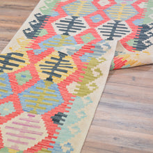 Load image into Gallery viewer, Hand-Woven Reversible Momana Kilim Handmade Wool Rug (Size 2.8 X 7.11) Cwral-10707