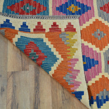 Load image into Gallery viewer, Hand-Woven Reversible Momana Kilim Handmade Wool Rug (Size 2.9 X 8.1) Cwral-10713
