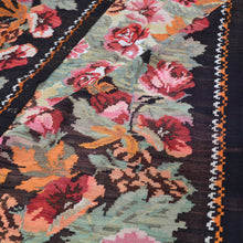Load image into Gallery viewer, Hand-Woven Reversible Bessarabian Maldivian Kilim Handmade Rug (Size 6.9 X 9.2) Cwral-10179