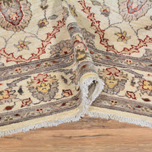 Load image into Gallery viewer, Hand-Knotted Peshawar Chobi Oushak Design Wool Rug (Size 4.0 X 6.0) Cwral-492