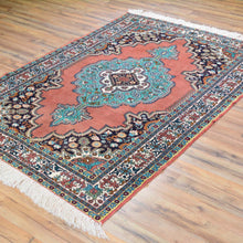 Load image into Gallery viewer, Hand-Knotted Traditional Geometric Design Wool Rug (Size 4.2 X 6.10) Cwral-831
