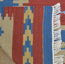 Load image into Gallery viewer, Hand-Woven Reversible Kilim Dhurrie Geometric Design Wool Rug (Size 8.2 X 10.0) Brral-2127
