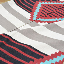 Load image into Gallery viewer, Hand-Woven Southwestern Design Dhurrie Reversible Kilim Wool Rug (Size 8.10 X 12.1) Brrsf-6072