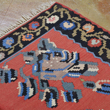 Load image into Gallery viewer, Hand-Woven Turkish Flatweave Kilim Handmade Wool Rug (Size 4.10 X 6.4) Brrsf-1389