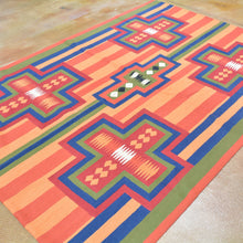 Load image into Gallery viewer, Chain-Stitched Kashmiri SouthWestern Design Wool Rug (Size 5.0 X 6.11) Brrsf-1497