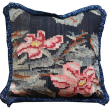 Load image into Gallery viewer, 18" x 18" Geometric Design Hand-Woven Turkish Kilim Pillow Cover Cwpal-2800