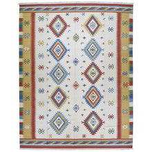 Load image into Gallery viewer, Oriental rugs, hand-knotted carpets, sustainable rugs, classic world oriental rugs, handmade, United States, interior design,  Brral-3462