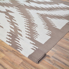 Load image into Gallery viewer, Hand-Woven Reversible Dhurrie Southwestern Design Wool Rug (Size 8.11 X 11.10) Brral-3501