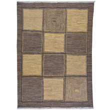 Load image into Gallery viewer, Oriental rugs, hand-knotted carpets, sustainable rugs, classic world oriental rugs, handmade, United States, interior design,  Brral-3756