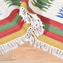 Load image into Gallery viewer, Hand-Woven Reversible Turkish Design Handmade Kilim Wool Rug (Size 5.5 X 7.6) Brral-4146