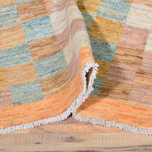 Load image into Gallery viewer, Hand-Knotted Oriental Peshawar Checker Design Gabbeh Wool Rug (Size 3.2 X 5.0) Brral-444