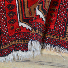 Load image into Gallery viewer, Hand-Knotted Vintage Baluch Tribal Design Handmade Wool Rug (Size 2.9 X 4.8) Cwral-4722