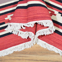 Load image into Gallery viewer, Hand-Woven Flatweave Geometric Design Kilim Wool Rug (Size 5.7 X 7.3) Cwral-7338