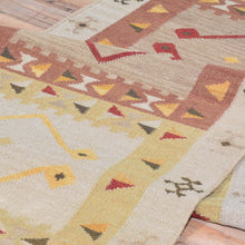 Load image into Gallery viewer, Hand-Woven Reversible Southwestern Design 100% Wool Rug (Size 2.7 X 11.8) Cwral-7545