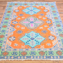 Load image into Gallery viewer, Hand-Knotted Handmade Geometric Design Wool Rug (Size 3.2 X 4.6) Cwral-7740