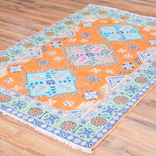 Load image into Gallery viewer, Hand-Knotted Handmade Geometric Design Wool Rug (Size 3.2 X 4.6) Cwral-7740