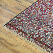 Load image into Gallery viewer, Flatweave Soumak Fine Tribal Maleeki Handmade Wool Rug (Size 4.5 X 6.1) Cwral-7821