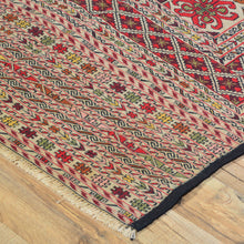 Load image into Gallery viewer, Flatweave Soumak Fine Tribal Maleeki Handmade Wool Rug (Size 3.0 X 4.10) Cwral-7839