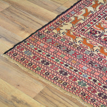 Load image into Gallery viewer, Flatweave Soumak Fine Tribal Maleeki Handmade Wool Rug (Size 3.2 X 4.3) Cwral-7845