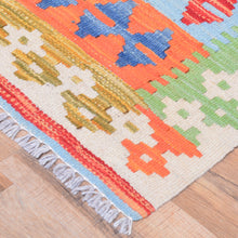 Load image into Gallery viewer, Tribal Flat-weave Kilim Handmade Wool Rug (Size 4.11 X 6.7) Cwral-8121