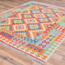 Load image into Gallery viewer, Tribal Flat-weave Kilim Handmade Wool Rug (Size 4.11 X 6.7) Cwral-8121