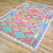 Load image into Gallery viewer, Flatweave Tribal Handmade Geometric Design Wool Rug (Size 4.1 X 6.0 ) Cwral-8277