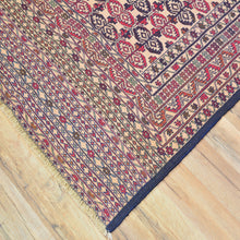 Load image into Gallery viewer, Soumack Weave Tribal Design Handmade Wool Rug (Size 2.11 X 4.9) Cwral-8382