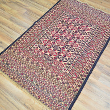 Load image into Gallery viewer, wool rug