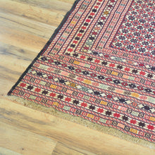 Load image into Gallery viewer, Flatweave Soumak Fine Tribal Malaeki Handmade Wool Rug (Size 3.1 X 4.4) Cwral-8388