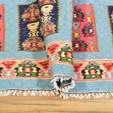 Load image into Gallery viewer, Hand-Woven Persian Sennah Kilim Geometric Design Wool Rug (Size 4.0 X 4.11) Cwral-8592