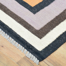 Load image into Gallery viewer, Hand-Woven Southwestern Design Wool Handmade Rug (Size 6.5 X 6.7) Cwral-8688